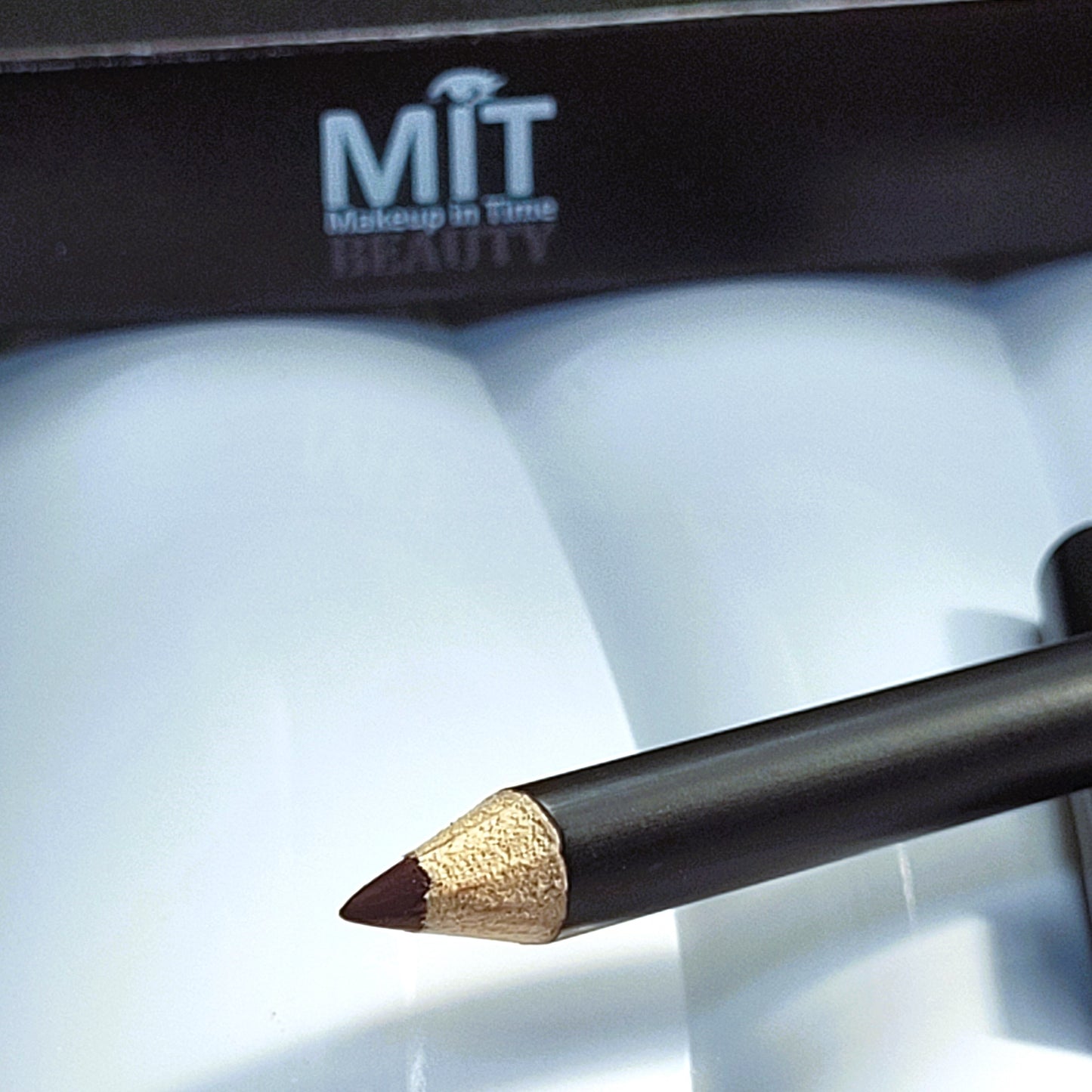 MIT Lip Pencil - Brown