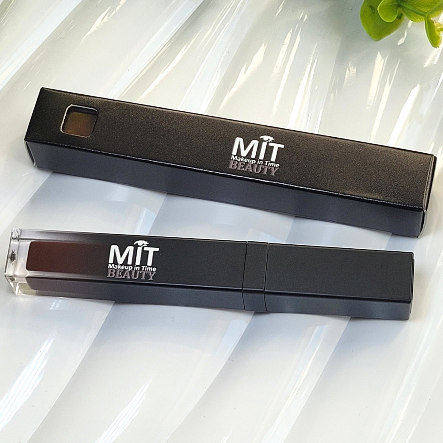 MIT Liquid Matte Ultra-Comfort Transfer-Proof Lipstick