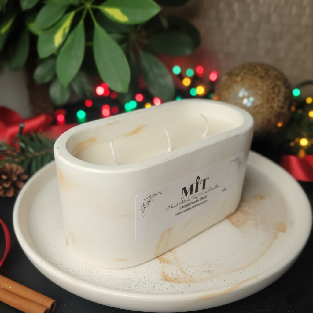 Luxury Christmas Scented Candle (Vanilla & Cinnamon)