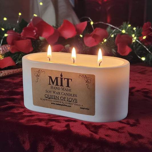 Luxury Christmas Scented Candle (QUEEN OF LOVE)