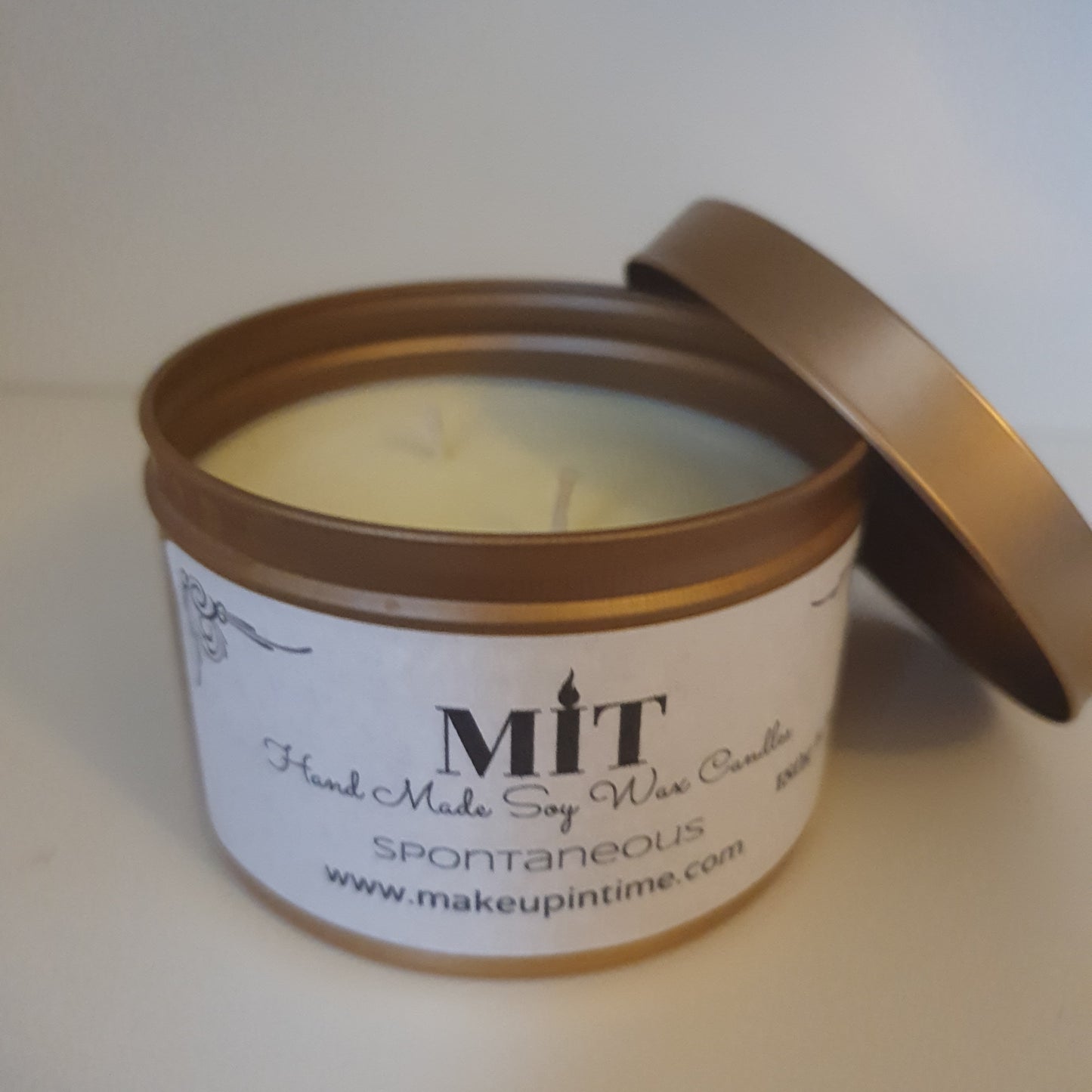 MiT Hand Made Soy Wax Scented Candle (Twisted Spice)