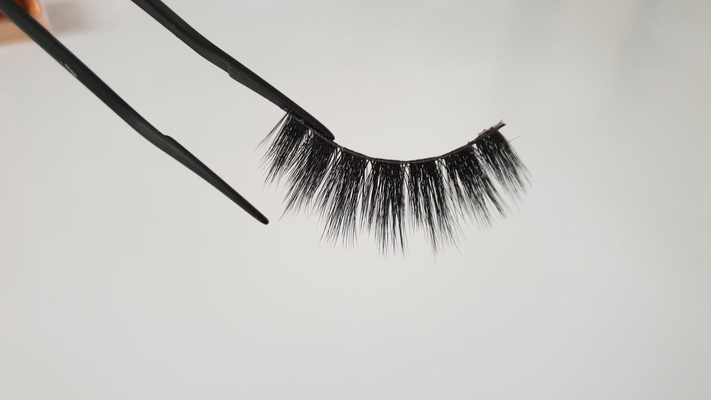 MIT LONG FAUX MINK STRIP LASHES - STYLE MIA