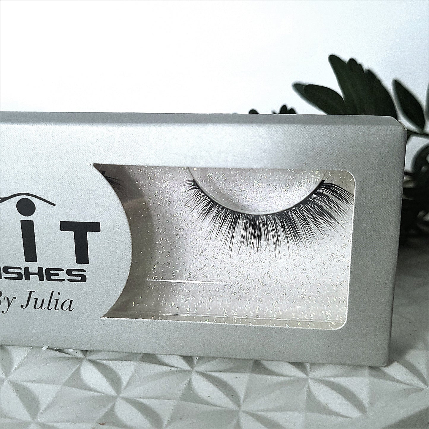 MIT Realistic Look Synthetic Vegan Silk False 3D Lashes