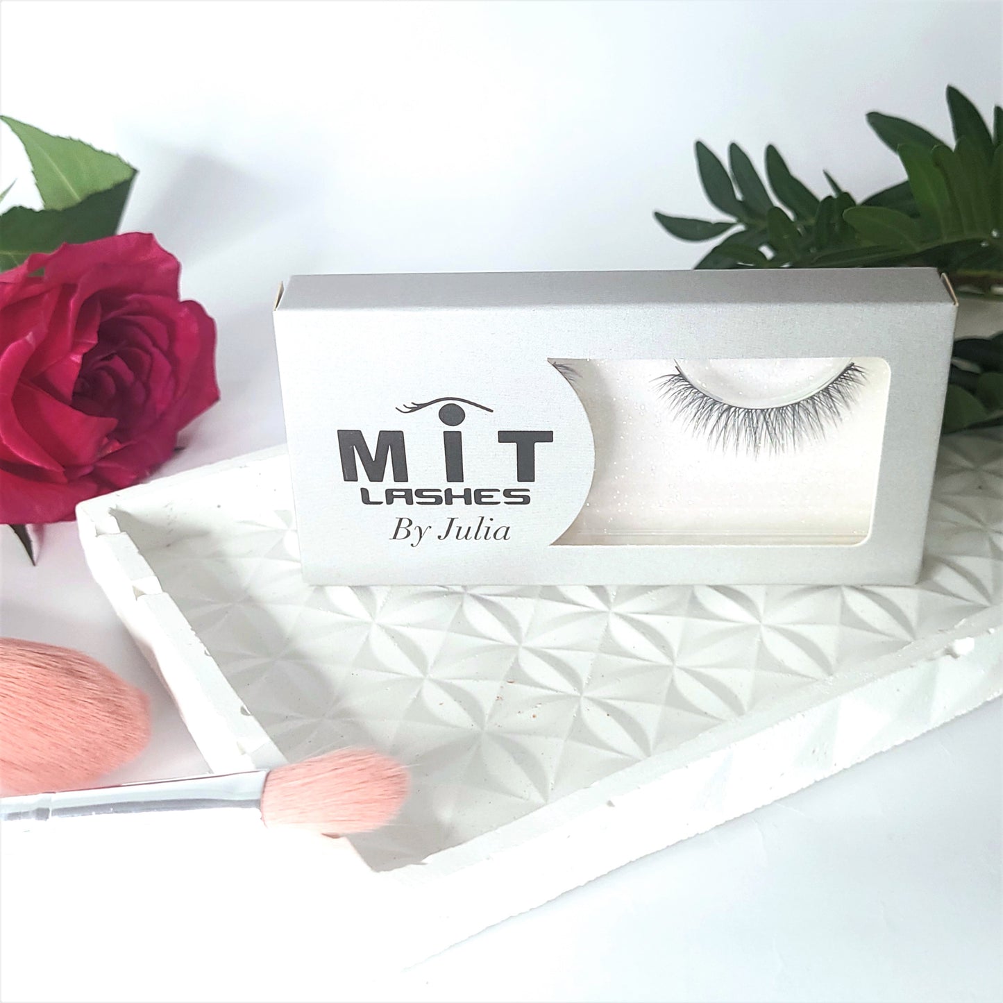 MIT Natural Look Synthetic Vegan Silk False Lashes