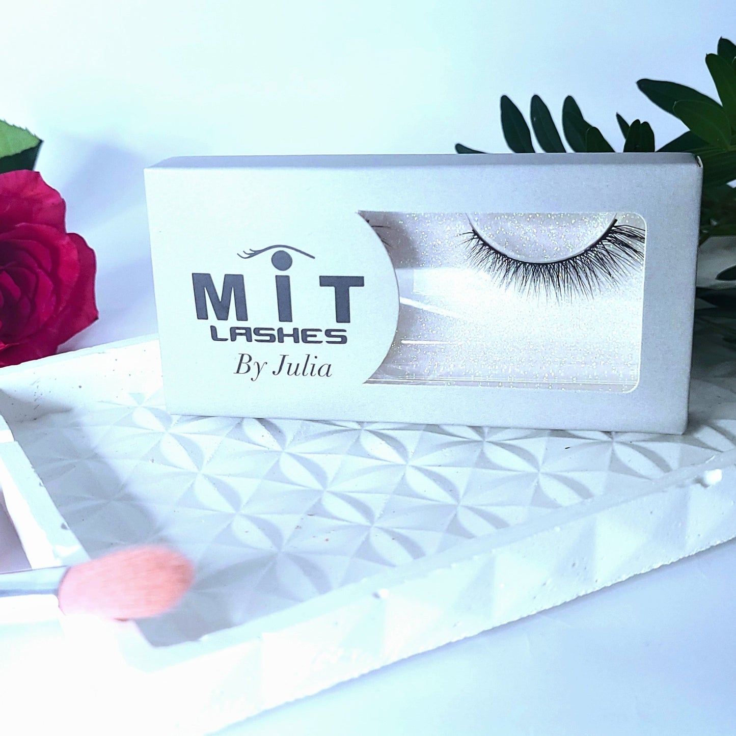MIT Light Look Synthetic Vegan Silk False 3D Lashes
