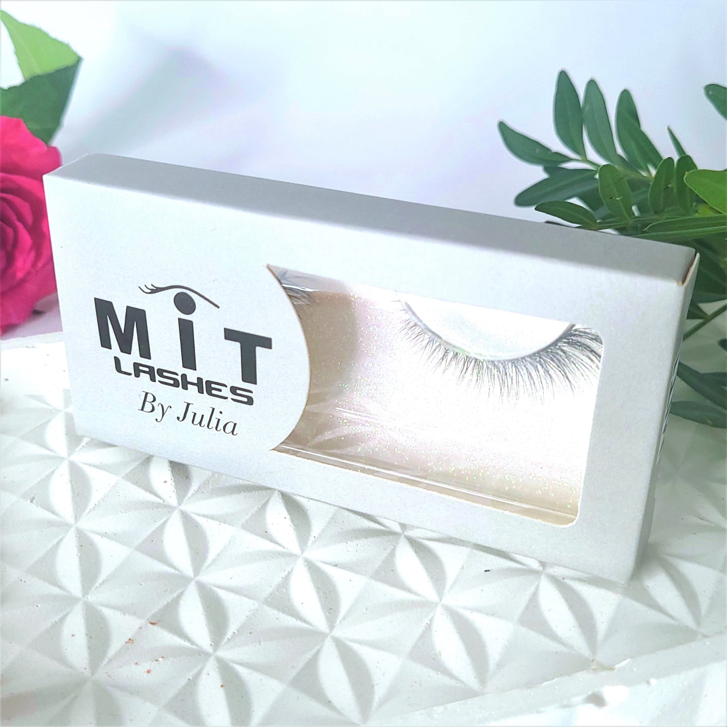 MIT Light Look Synthetic Vegan Silk False 3D Lashes