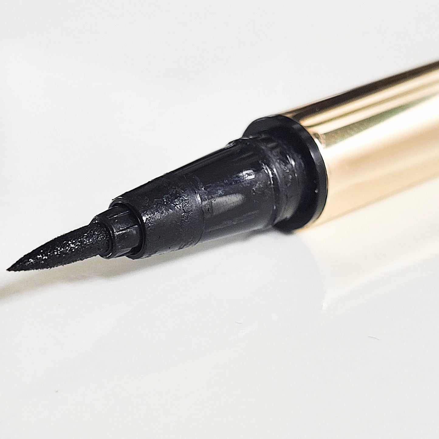 MIT Just Elegant Black Liquid Eyeliner Pen
